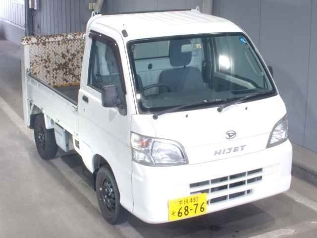 6046 DAIHATSU HIJET TRUCK S201P 2013 г. (JU Nara)